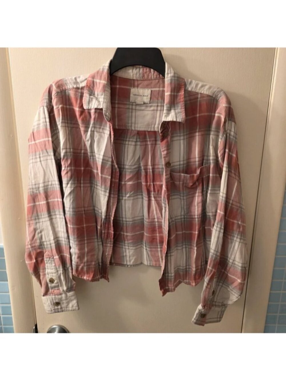 American Eagle Pink & Gray Plaid Flannel Button-Up Shirt